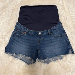 Abercrombie maternity shorts